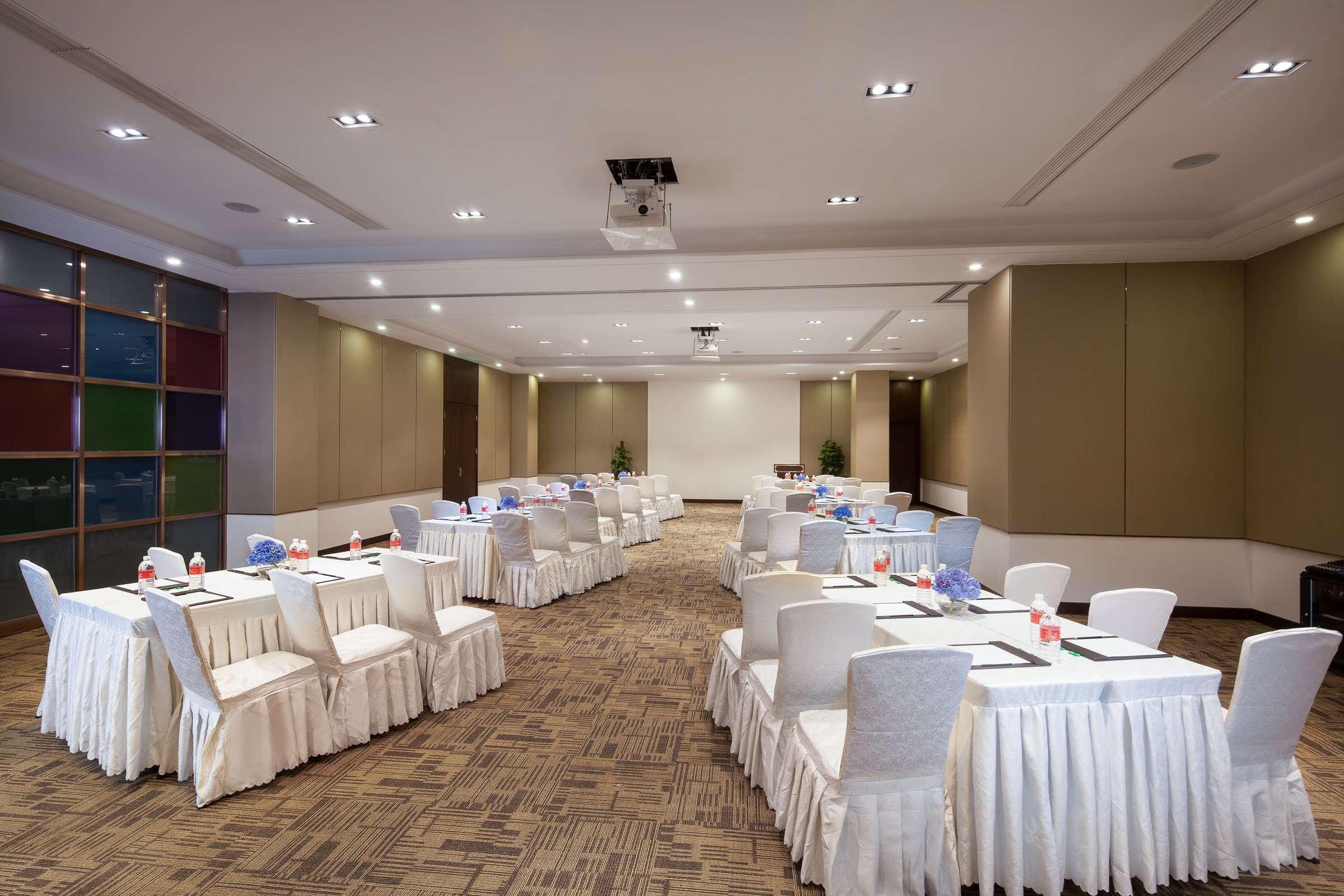Ramada Shanghai Songjiang Exterior foto