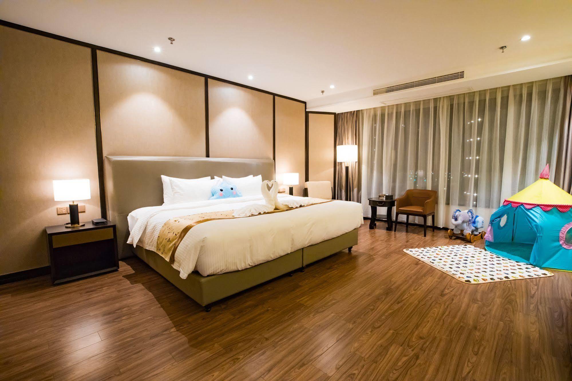 Ramada Shanghai Songjiang Exterior foto